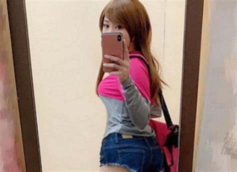 Làm streamer mãi không nổi hot girl xinh đẹp đổi hướng thành shipper