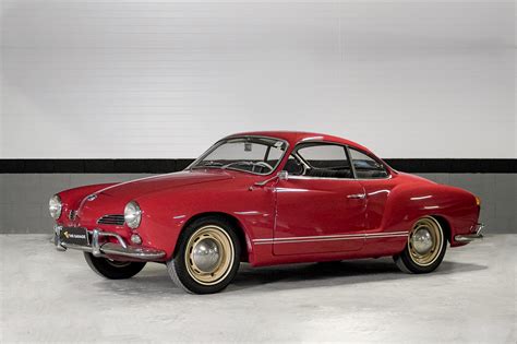 1967 Volkswagen Karmann Ghia Carros Clássicos The Garage