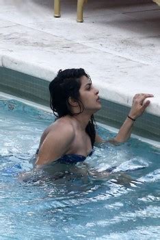 SWIMWEAR Priyanka Chopra In A Bikini At Her Hotel Pool In Miami ADDS Phun Org Forum
