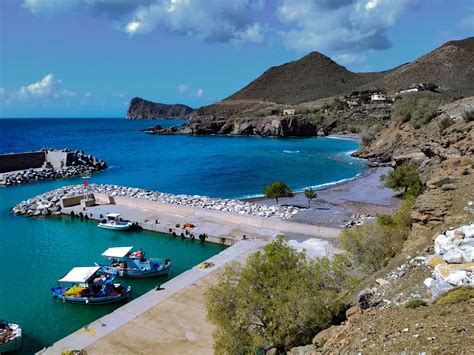 ⭐ Travel Guide for Island Crete ⛵, Greece - Loutra beach