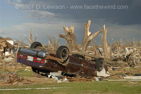 F A C E T H E W I N D Greensburg Ks Tornado Damage