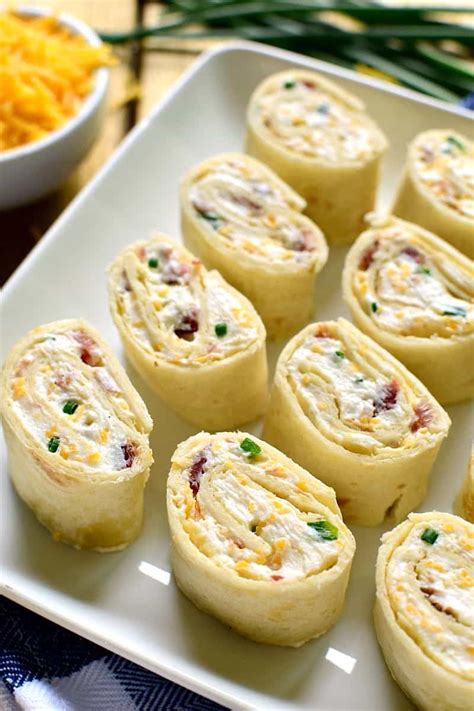 These Bacon Cheddar Ranch Pinwheels Are The Perfect Party Food Loaded