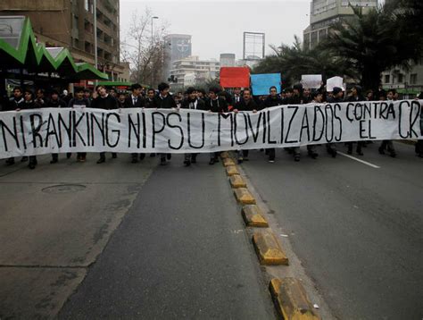 Marcha Estudiantil Contra El Ranking De Notas Termin Con Incidentes En