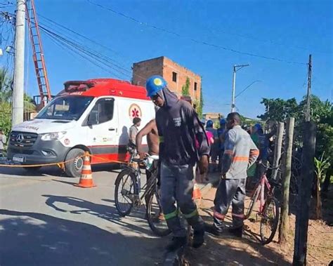 Homem recebe descarga elétrica enquanto realizava manutenção em poste