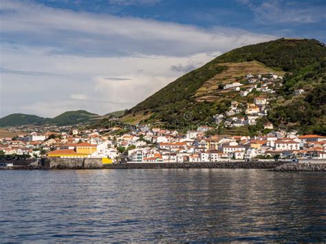 Paesino Di Montagna Sullisola Di Sao Jorge Azzorre Immagine Stock