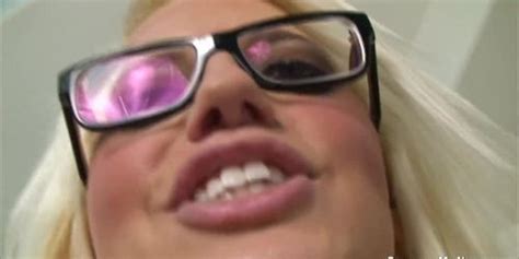 Hot Wife Puts Out Tnaflix