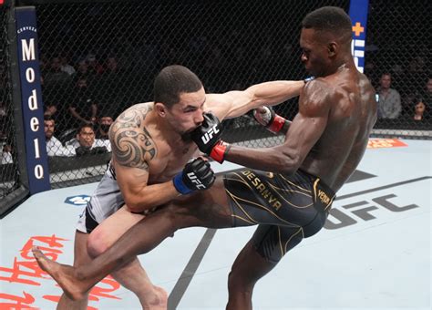 Ufc Israel Adesanya Beats Bitter Rival Robert Whittaker To