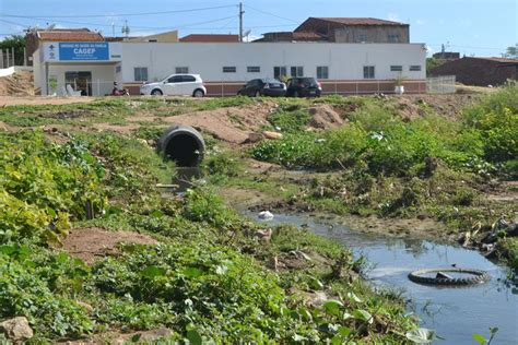 Morador Denuncia Esgoto Na Cagep Farol De Not Cias Refer Ncia Em