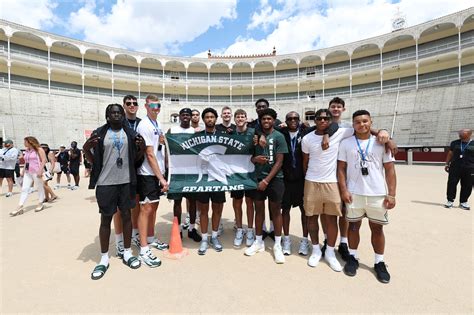 Sights Sounds And Standouts From Michigan State Basketballs Trip To