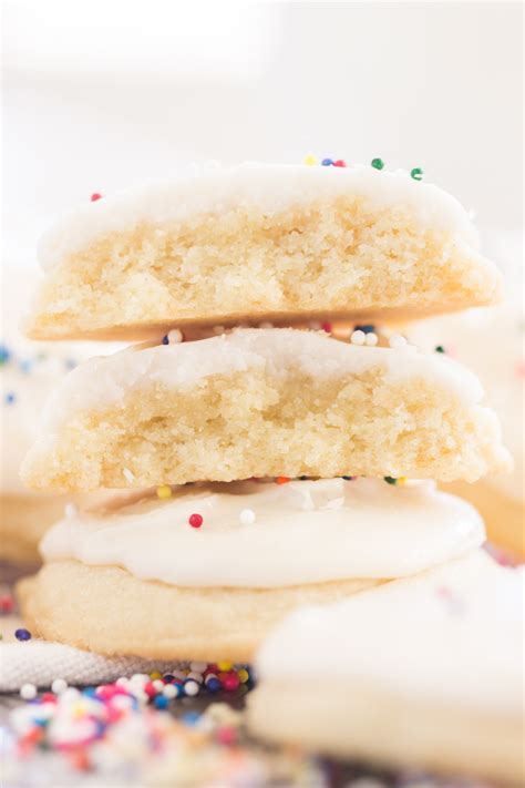 Iced Vanilla Amish Sugar Cookies The Gold Lining Girl