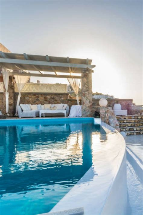 21 Amazing Airbnb Vacation Rentals In Santorini, Greece - Updated 2022 ...