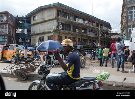 Busy Street Scene Lagos Nigeria Hi Res Stock Photography And Images Alamy