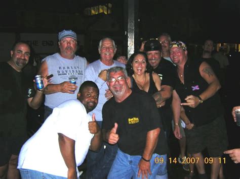 Black Guy Takes A Video Of Himself Infront Of A Mirror Porn Pictures