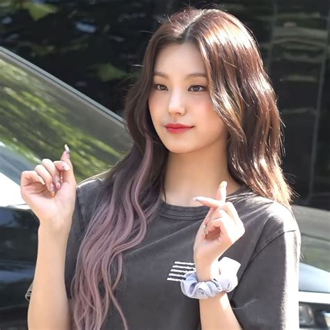 Хван Йеджи 💕 | Itzy, Beauty, Pretty and cute