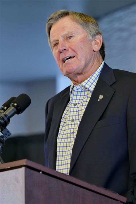 Spurrier Resigns Takes Blame For South Carolinas Slide