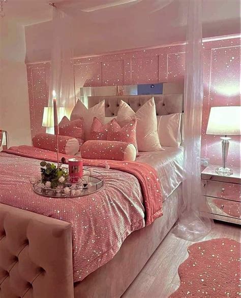 Beautiful Pink Bedroom For Teenage Girl