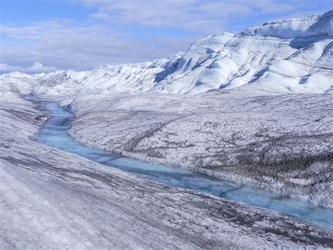 Guest post: How the Greenland ice sheet fared in 2016 - Carbon Brief