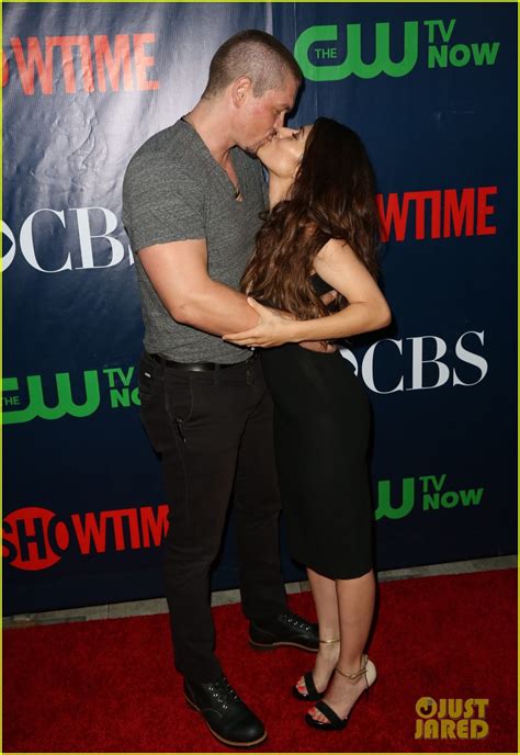 Emmy Rossum Damian Lewis And Lizzy Caplan Heat Up The Cbs Tca Party Photo 3435575 Emmy Rossum