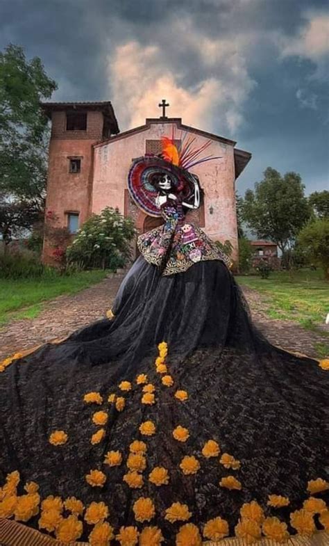 Pin By R Maria Gallego Diaz On Gotico Day Of The Dead Mexico Culture