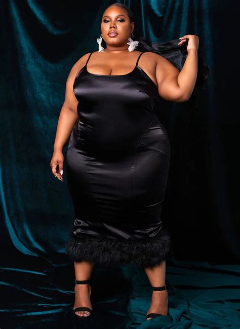 The Rebdolls Holiday Collection May Have What You Need Midi Dress