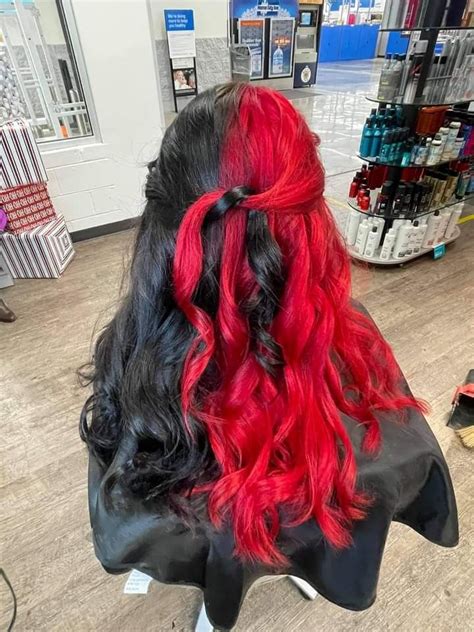 Black And Red Split Dye Hair Highlights Dyed Hair Red Hair