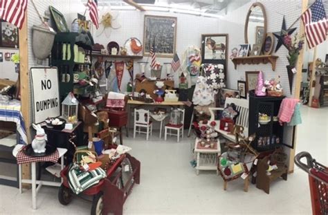 Hidden Treasures Mall and Antiques (Loves Park) - 2020 All You Need to ...