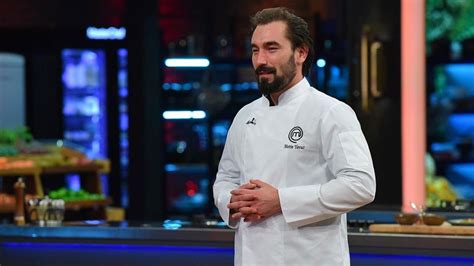 MasterChef şampiyonu Metin evlendi Eşi güzelliğiyle mest etti