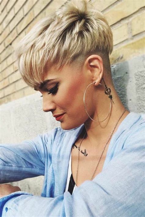 16 Pixie Hair With Undercut Short Hairstyle Trends Short Locks Hub