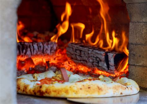 Highest Ranked Pizza Restaurants In Reno By Diners Stacker