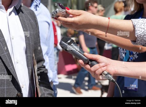Press Interview Broadcast Journalism Stock Photo Alamy