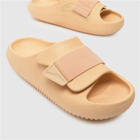 Mens Beige Crocs Mellow Luxe Recovery Slide Sandals Schuh