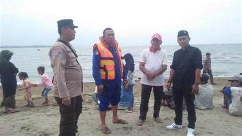 Breaking News Bocah Tahun Terseret Ombak Di Pantai Tanjungan