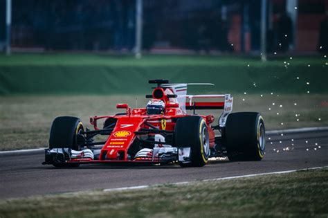 【動画】 キミ・ライコネン、フェラーリ Sf70hで初走行 【 F1 Gate Com