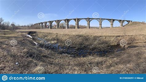 Ponte Ferroviario Di Mokrinsky Viadotto In Calcestruzzo Armato Storico