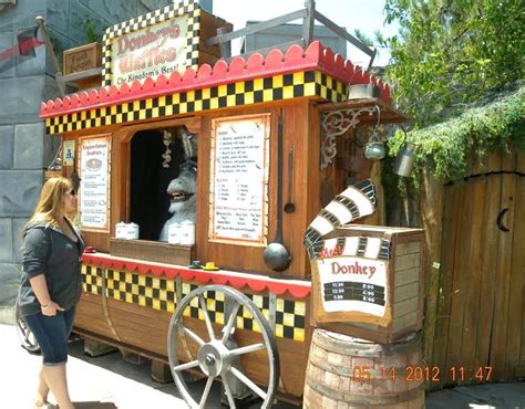 Donkey Cosplays At Universal Studios Hollywood By Trivto On Deviantart