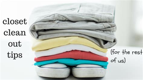 Closet Clean Out Tips (for the Rest of Us) - Splendry