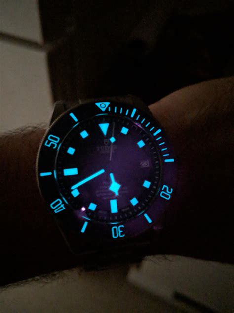 [TUDOR] Pelagos. The most beautiful lume I've seen in my opinion : r/Watches