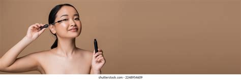 Brunette Asian Model With Naked Shoulders Images Stock Photos