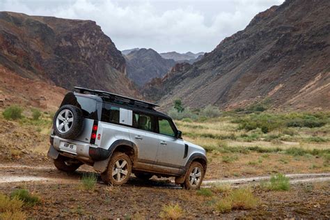 Yammine Land Rover Present Al Nuevo Defender Su Estreno M S