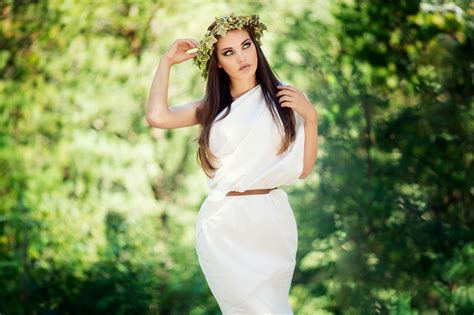 Easy Diy Greek Goddess Costume Step By Step Guide Regretless