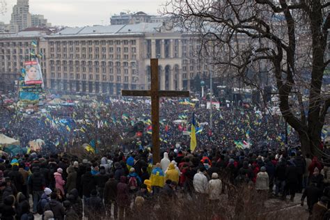 Ukrainian Opposition Presses Demands With Massive Rally Doubts About