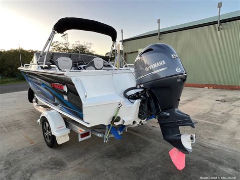 Slightly Used Yamaha Hp Stroke Outboard Motor Engine