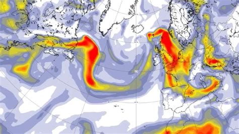 El Humo De Los Incendios De Canadá Cubre De Blanco El Cielo De Euskal