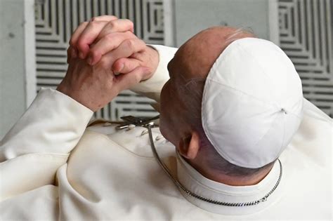 Papa Francisco Reza Por V Timas Das Chuvas E Inunda Es No Brasil