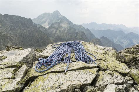 Static Vs Dynamic Ropes – Which to Choose? | Access Ropes
