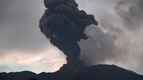 Indonesia’s Marapi volcano erupts again | GMA News Online