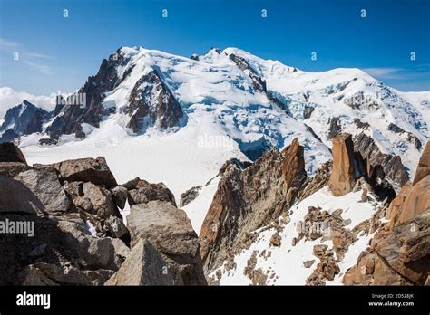 El Mont Blanc o Monte Bianco significado White Mountain es la montaña