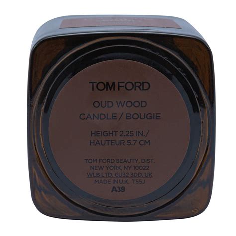 TOM FORD Oud Wood Scented Candle (200g) – ROOYAS