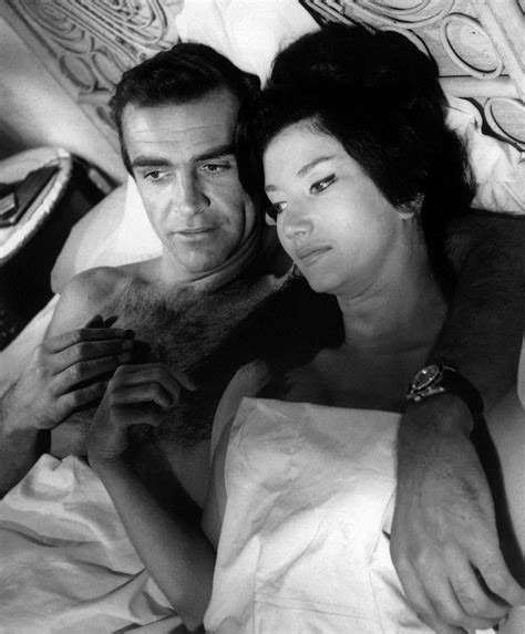 Sean Connery and Zena Marshall in Dr No 1962 1411 381 пикс First