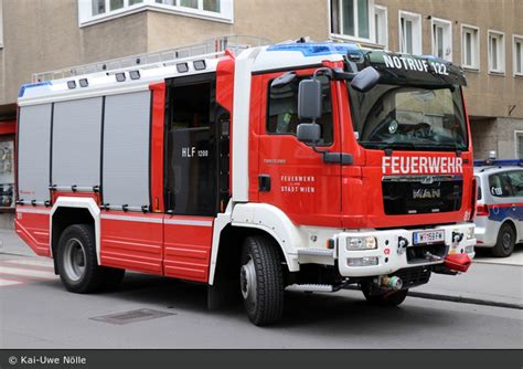 Einsatzfahrzeug Wien BF HLF 1200 81 BOS Fahrzeuge